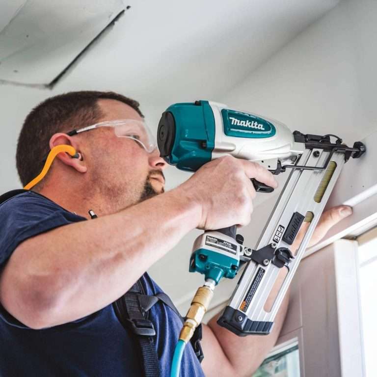 Best Finish Nailers (Cordless + Pneumatic) of 2021 ...