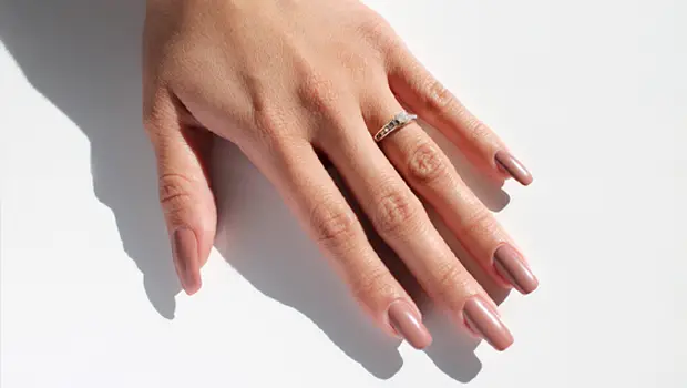 How do i remove acrylic nails