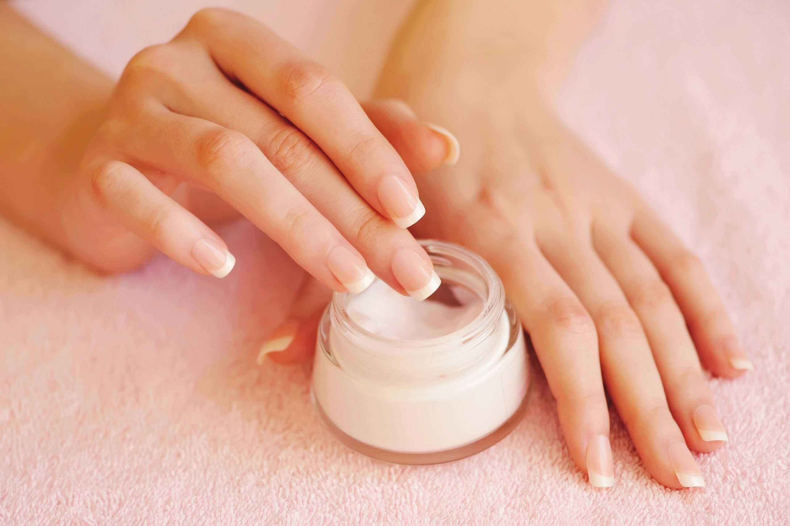 HOW TO KEEP YOUR NAILS HEALTHY