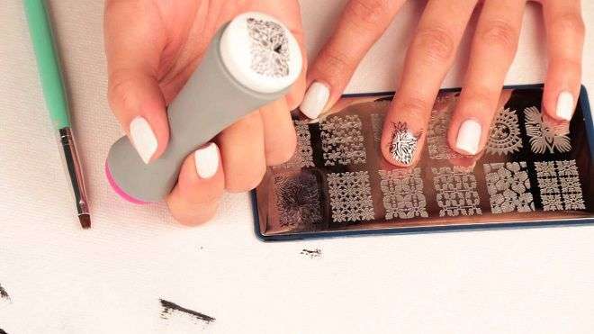 How to Use Nail Stamps Like A Pro