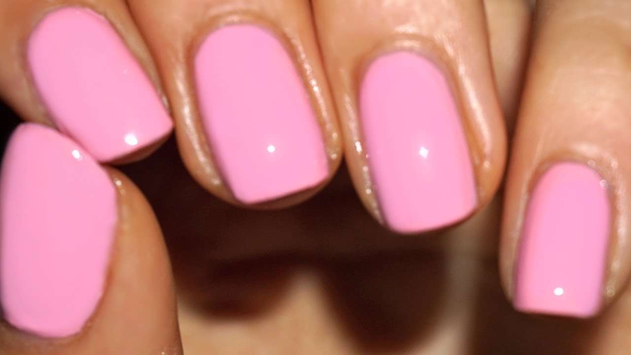 She Shows You How Paint Your Nails Like A Pro With A Few Clever Tips ...